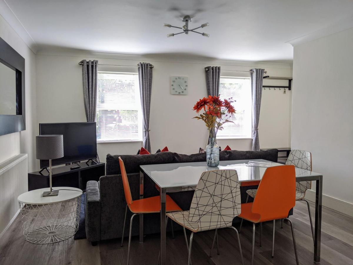 Saffron Court By Wycombe Apartments - Apt 06 High Wycombe Esterno foto