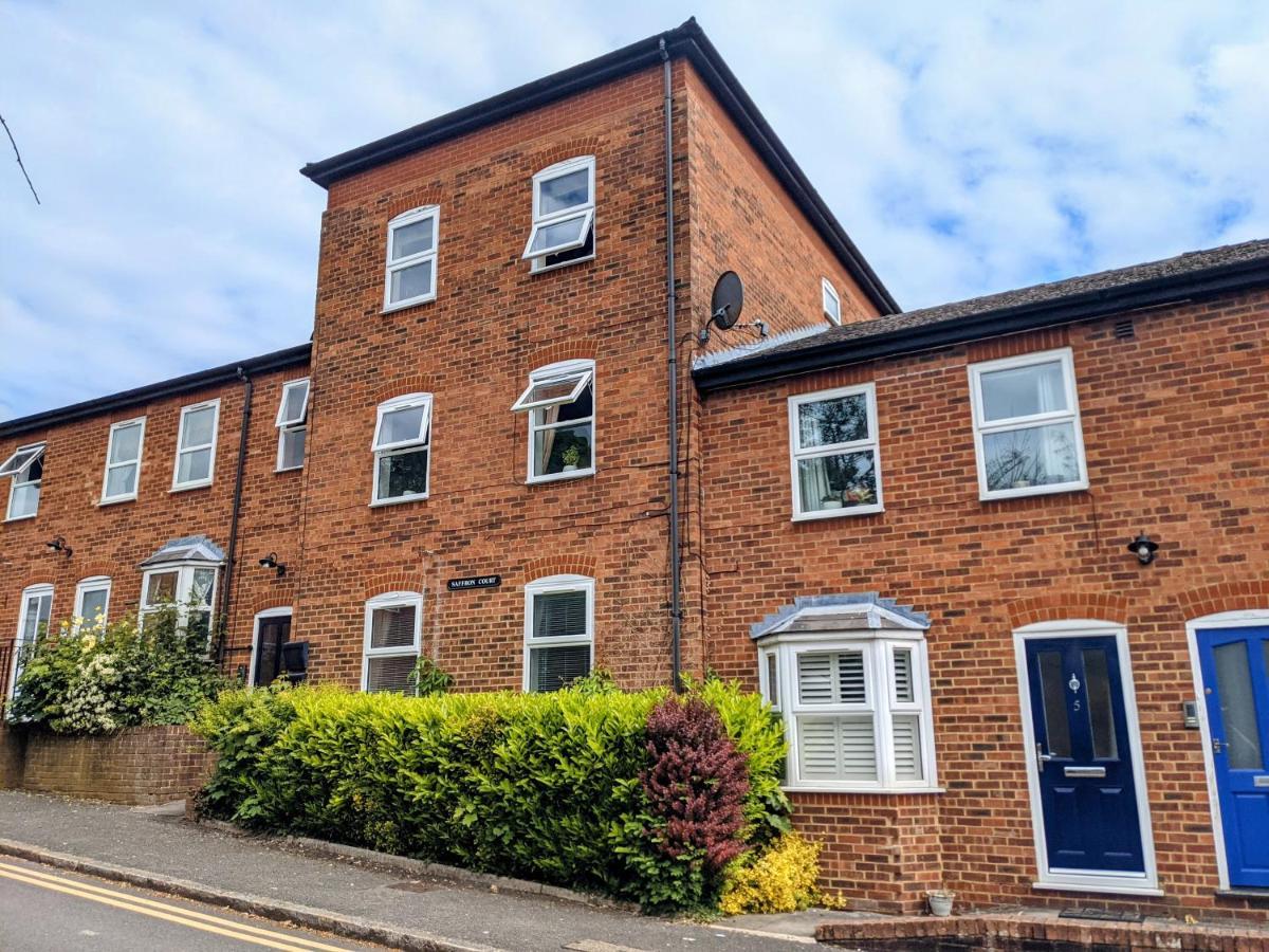 Saffron Court By Wycombe Apartments - Apt 06 High Wycombe Esterno foto